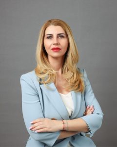 Cum poți obține un credit dacă ești în Biroul de Credit. Elena Giovagnoli, CEO Loyality Credit Solutions | TMA Partner, explică soluțiile reale