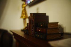 Art. History. Experience. – Descoperă rafinamentul Camerei de Black Jack în București