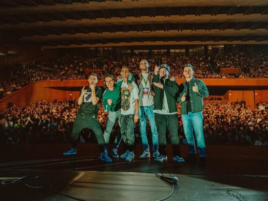 Cum a crescut stand-up-ul românesc din cluburi underground la Sala Palatului. Lecția de strategie a Headline Management